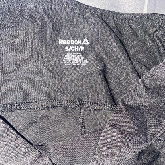 Reebok Black Leggings - Picture 3 of 3
